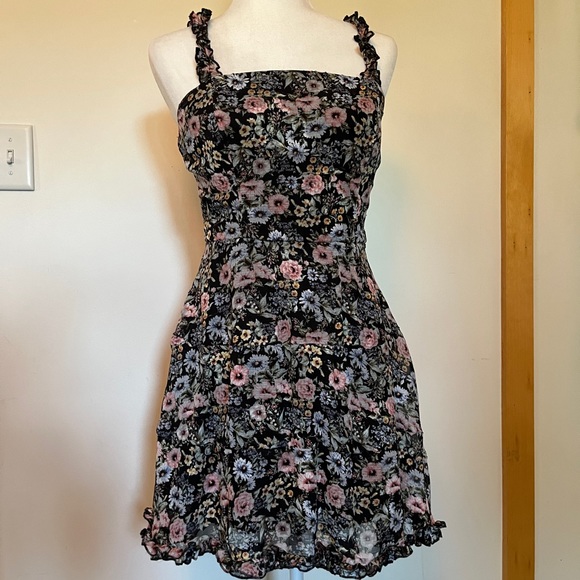 Black Floral Sundress - Picture 1 of 3